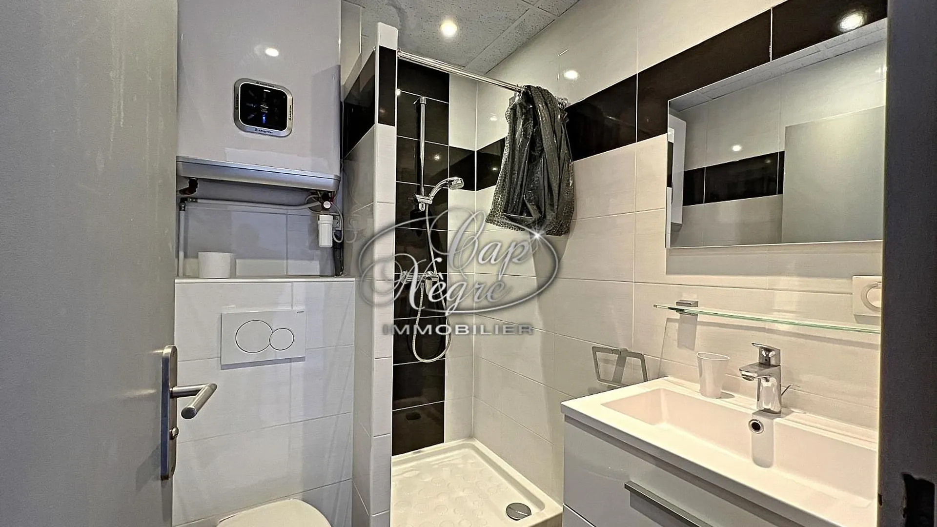 Studio Pieds Dans Leau Vue Mer Pour 2 Personnes Plage De Cavaliere Le Lavandou Apartment
